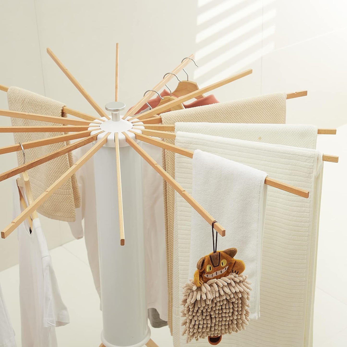 "Portable Tripod Clothes Drying Rack – Foldable & Space-Saving!